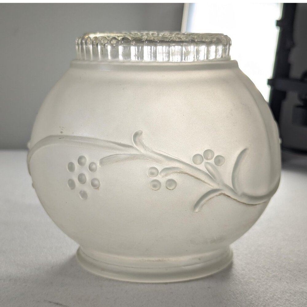 Smaller MCM frosted glass lamp shade 4 3/8", Art deco style replacement light